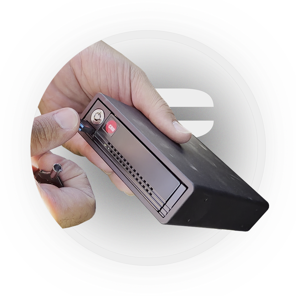 865437 - MM30 Data Port
